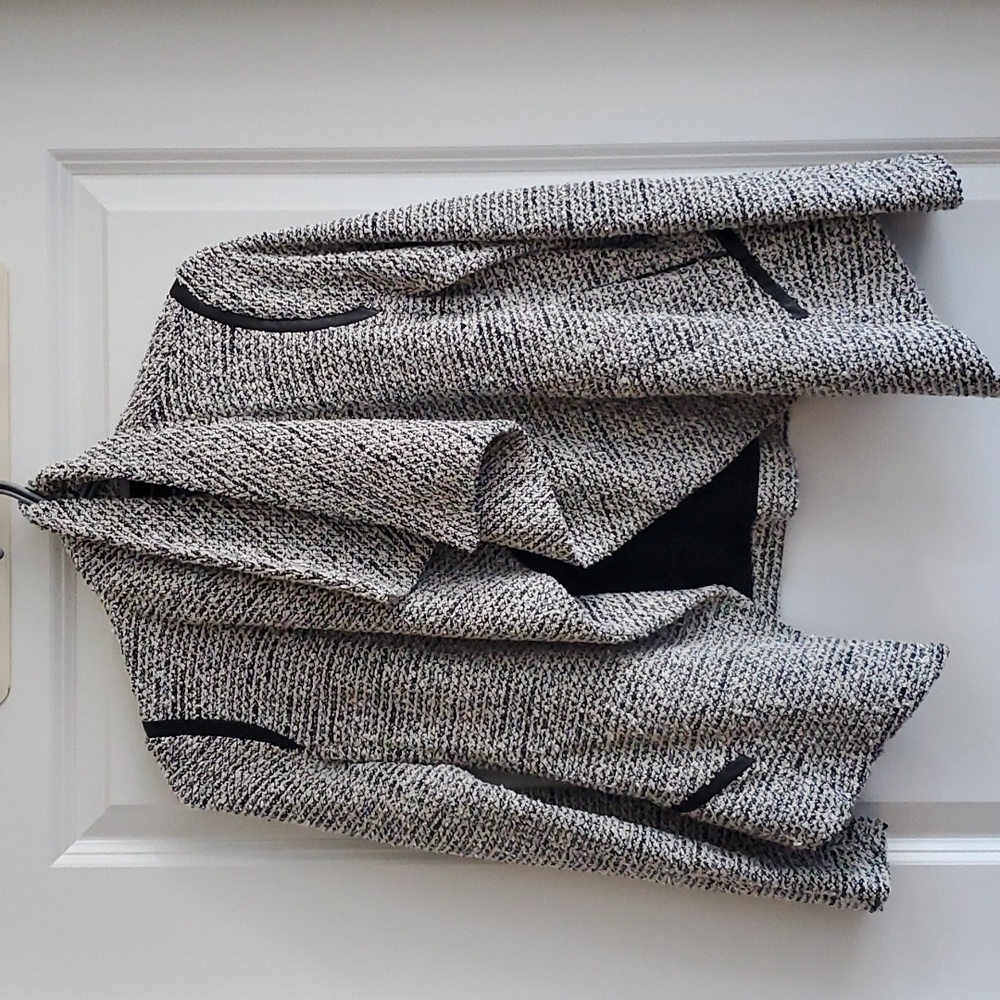 Club Monaco Jowdie Jacket Tricot Black/White Size: XS